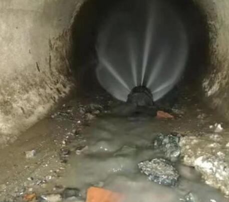 天山市政管道清淤