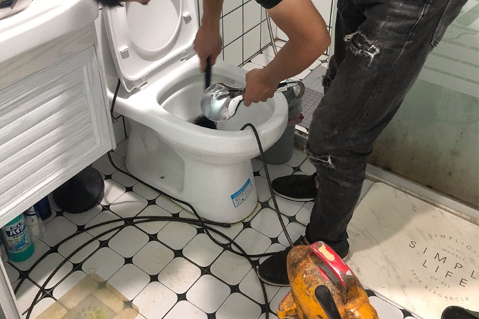 天山疏通下水道